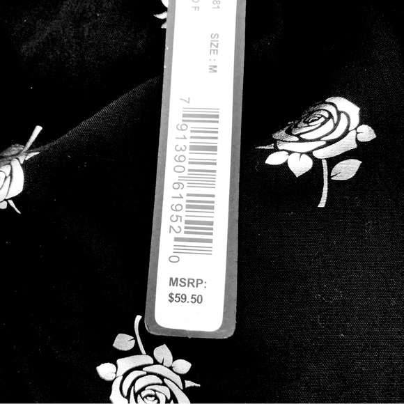 NWT HARVE BENARD Black & Silver Metallic Roses Tie Collar Blouse M - Picture 11 of 13